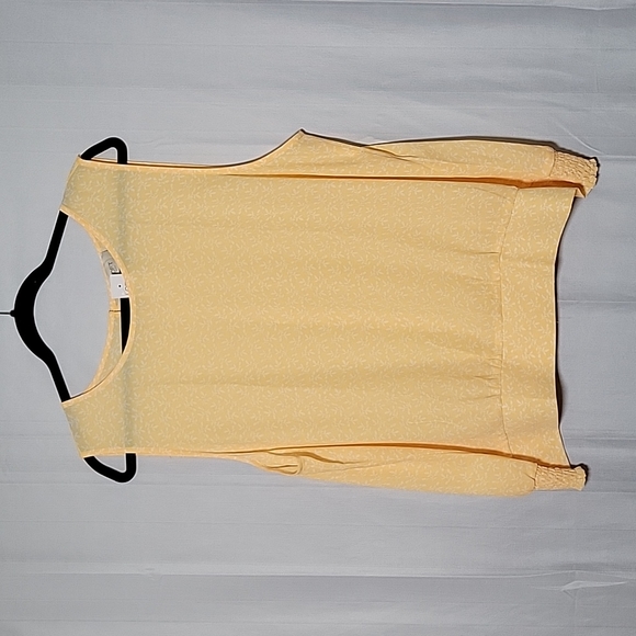 LOFT Tops - LOFT Women's Yellow Banded Bottom Top XXL